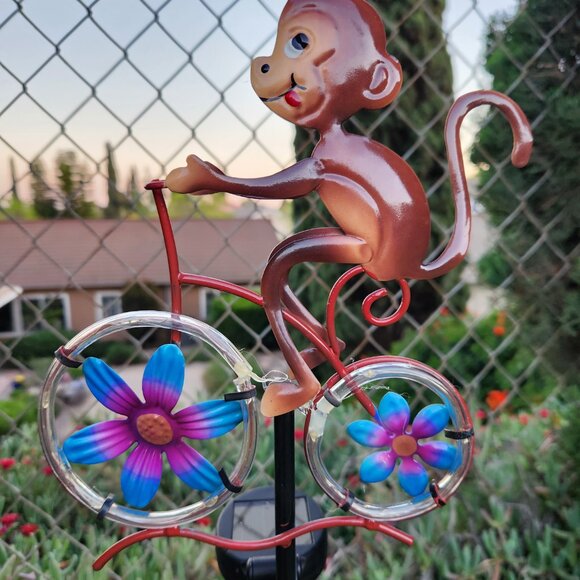 36" H, Whimsical MONKEY Bike Cruising Solar LED Stake - Picture 3 of 3